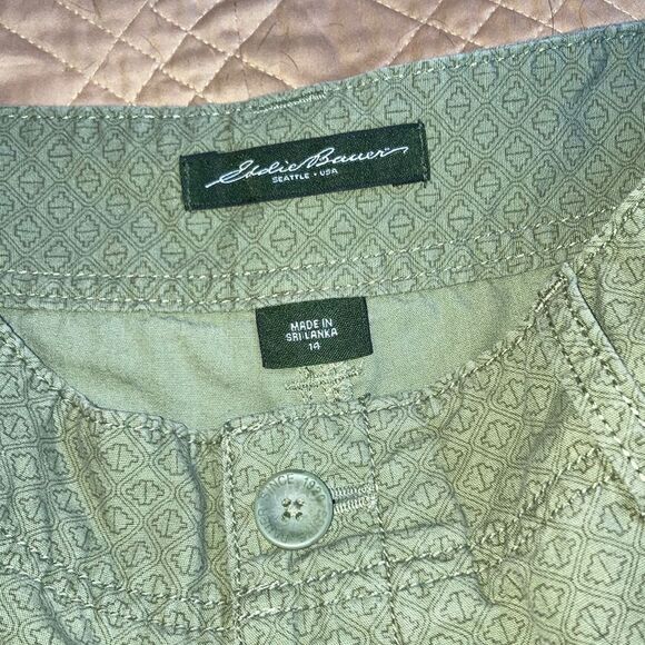 EDDIE BAUER Shorts Green Geometric Pattern Womens Plus Size 14 - Picture 4 of 9
